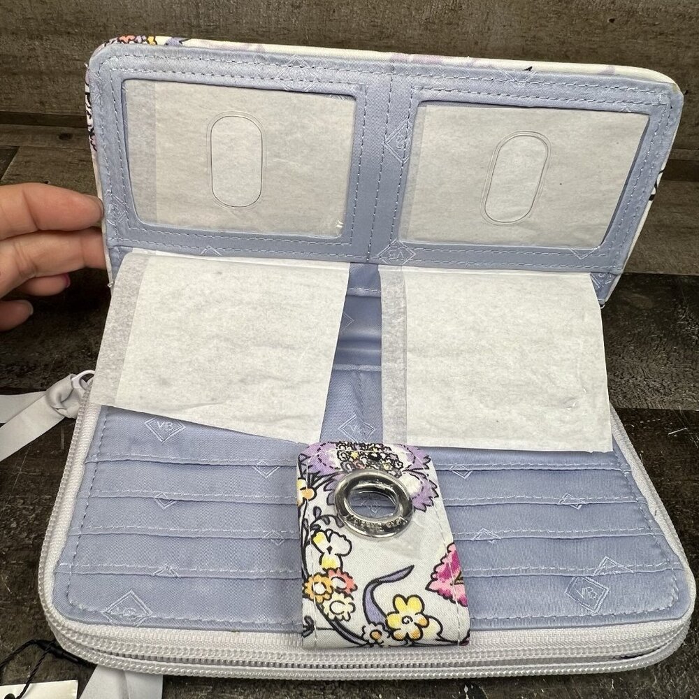 VERA BRADLEY TURNLOCK ZIP AROUND WALLET,HUMMINGBIRD PARK Brand New with Tags - Picture 6 of 13